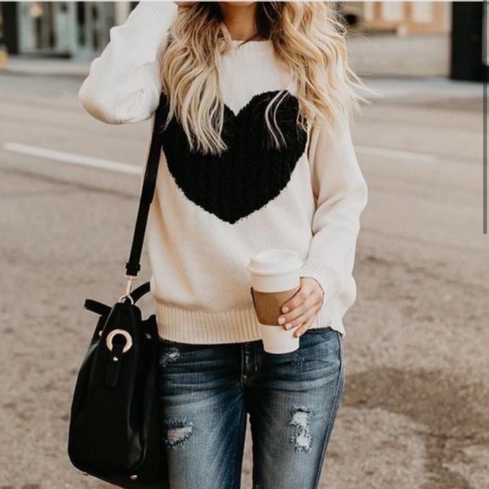 Pull over heart sweater